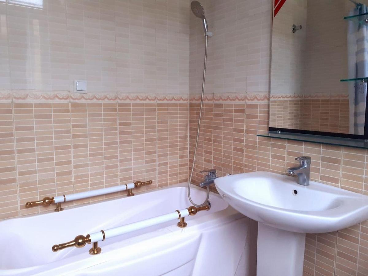 Amenities Hotel Addis Ababa Bagian luar foto