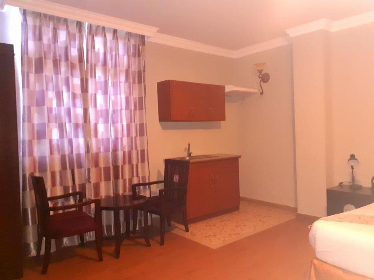 Amenities Hotel Addis Ababa Bagian luar foto