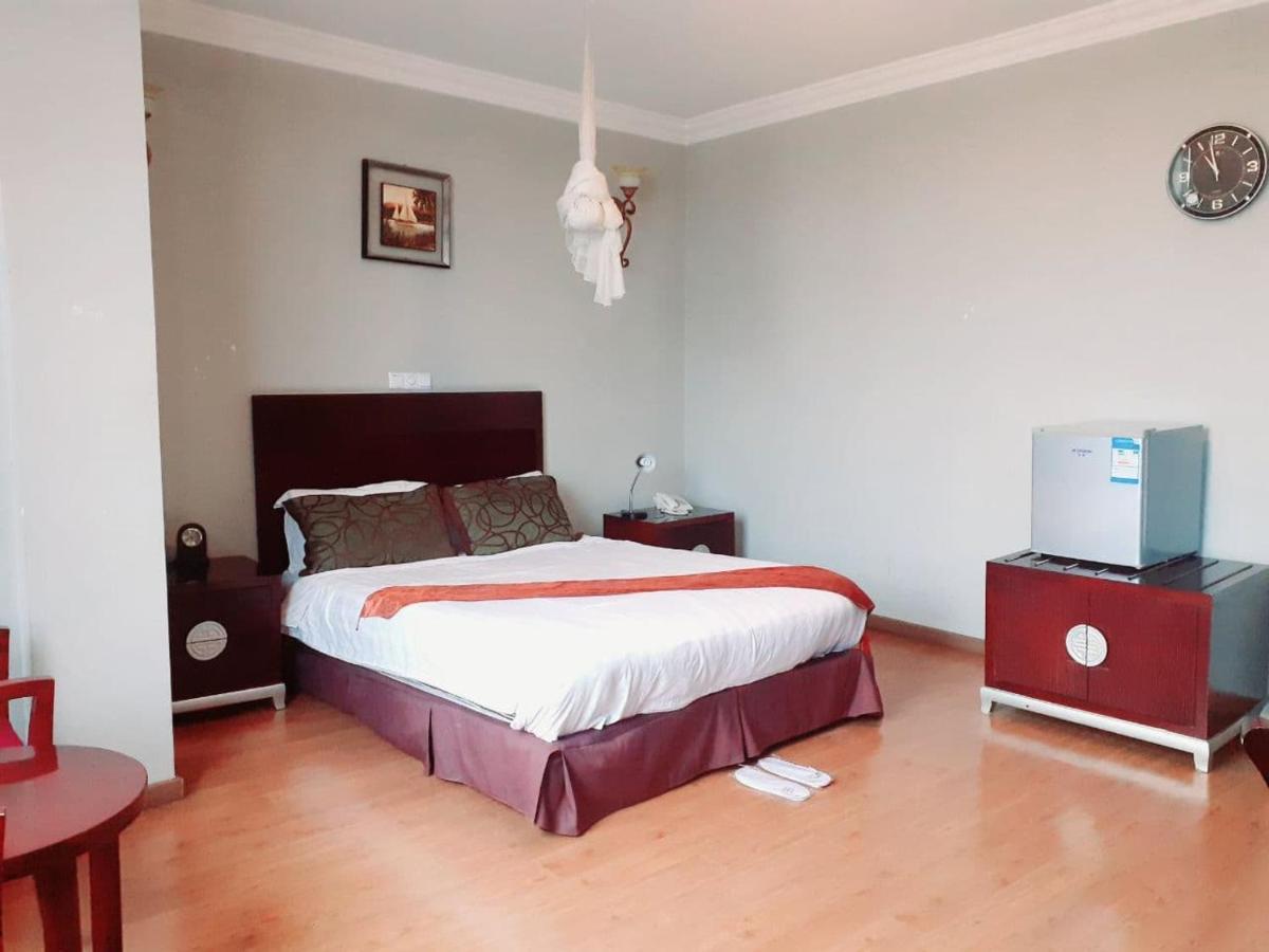 Amenities Hotel Addis Ababa Bagian luar foto