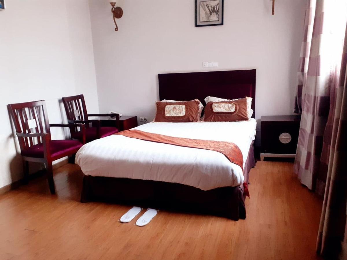 Amenities Hotel Addis Ababa Bagian luar foto