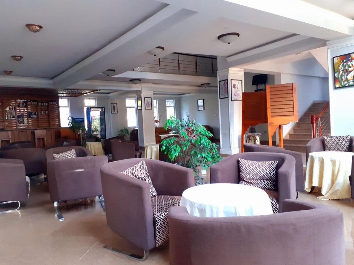 Amenities Hotel Addis Ababa Bagian luar foto
